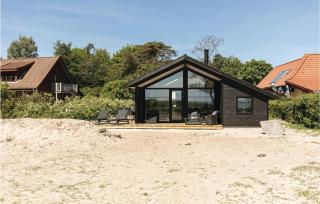 Three-Bedroom Holiday Home In Nexo - Neksø - 1