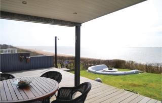 Two-Bedroom Holiday Home In Esbjerg V - 2