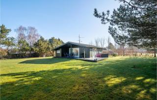 Three-Bedroom Holiday Home In Humble - Humble - 0