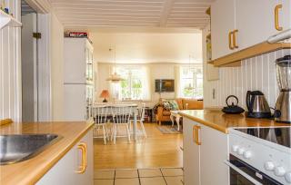 Cozy Home In Nexø With Wifi - Neksø - 4