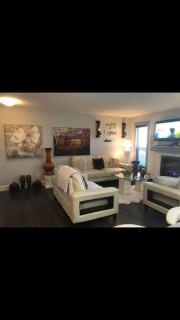 Cozy and beautiful 3 bedroom house close to lake - Edmonton - 4