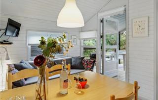 2 Bedroom Amazing Home In Nexø - Neksø - 8