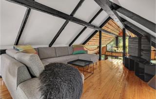4 Bedroom Awesome Home In Højby - Højby - 8