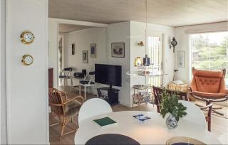 Two-Bedroom Holiday Home In Borkop - Børkop - 8