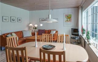 4 Bedroom Lovely Home In Nexø - Neksø - 8