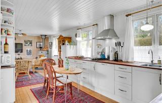 Stunning Home In Melby With Wifi - Melby - 3