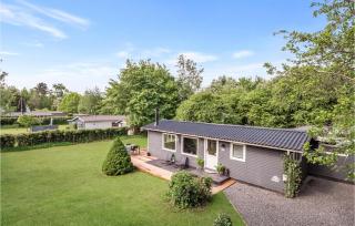 Two-Bedroom Holiday Home In Jagerspris - Jægerspris - 1