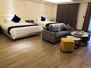 Shange Beach Club Homeatay - 2