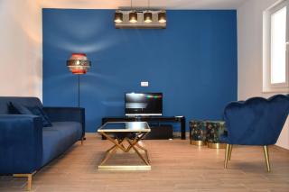 Three Apartment Complex With Pool - Tribunj - 3