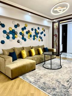 Middle of Center with Jacuzzi + 2 Bathroom + 3bedroom by Republic square on Amiryan Street - 4