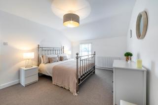 Sea Breeze Apartment - Walton-on-the-Naze - 0