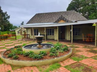 Gooderson Leisure Mountain View Cottages Self Catering and Timeshare Resort - 3