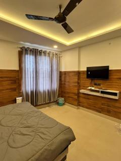 Hotel Shanti Residency - 9