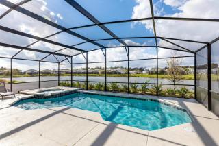 Lakeview Luxury Near Disney - South-Facing Pool, Spa & Fun at Bella Vida Gated Resort - Kissimmee - 0