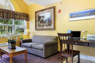 Hometown Inn & Suites Jacksonville Butler Blvd./Southpoint - Jacksonville - 6