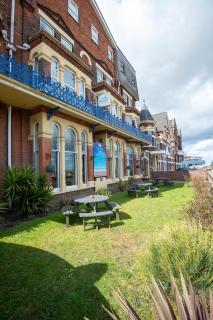 Palm Court Hotel - 8