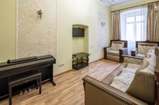 Romari Сербська 9 - Lviv - 3