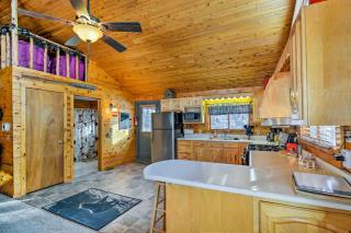 Cozy Manistique Cabin with Deck, Grill and Fire Pit! - Manistique - 2