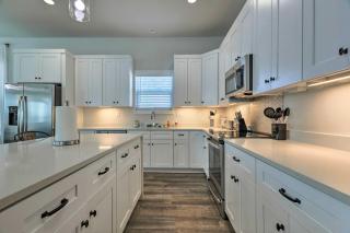 Spacious Gulfport Home - Walk to Beach! - Gulfport - 1