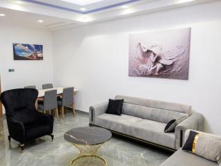 RESIDENCE KARMA - 1