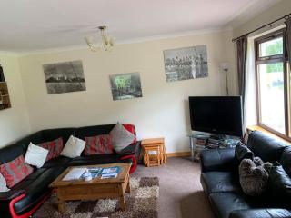 Snowberry Cottage No 2 - 2