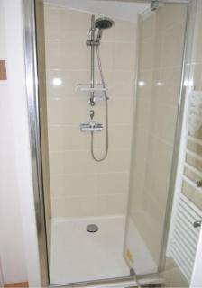 Studio Canapé convertible 2 pers avec jardin et parking clos - 5