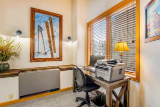 Iron Horse Studio Retreat - 4