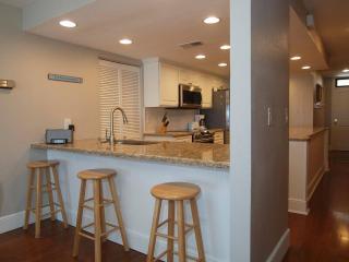 Soothing Sound and Phenomenal View of the Ocean from Your Private Balcony in This 2 Bedroom 2 Bath - Port Aransas - 3