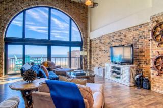 Floor to Ceiling Arched Window Panoramic View of the Coast in This Split Level Penthouse - Port Aransas - 8