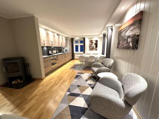 Stetind - Modern apartment with free parking - Narvik - 2