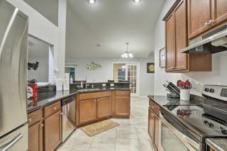 Heated Pool and Spa, 4 Mi to Beach Seminole Home - Seminole - 2