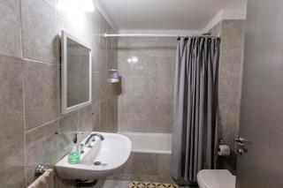 Excelente Ubicación y Conexiones! Movistar Arena Zona Shopping Abasto - 2