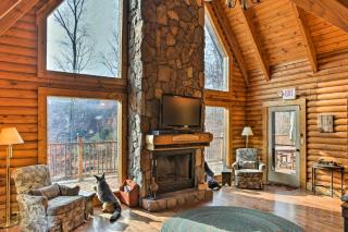Underwood Home with 40 Acres Fire Pit, Private Lake - 6