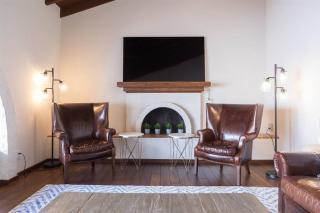 Spacious Arcadia Lite house w pool mtn views - Phoenix - 6