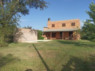 Hermosa Casa en Paso de la Patria - 2