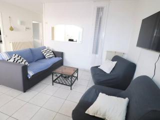 Maison Méditerranéenne 60m² avec Patio et Parking Privé, à 5min de la Plage, 3 Pièces Confortables - FR-1-307-6 - Le Grau-du-Roi - 9