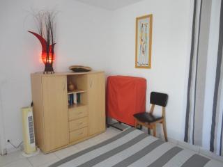 Maison Méditerranéenne 60m² avec Patio et Parking Privé, à 5min de la Plage, 3 Pièces Confortables - FR-1-307-6 - Le Grau-du-Roi - 2