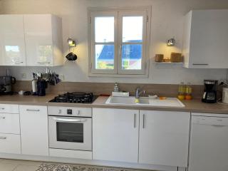 Maison lumineuse avec jardin, près de la plage des Grands Sables - FR-1-418-195 - Locmaria - 2