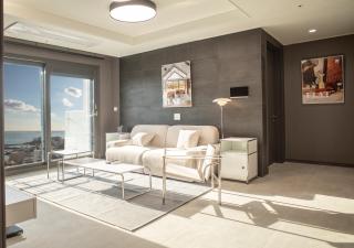 Y COLLECTION by UH FLAT OSIRIA - Busan - 0