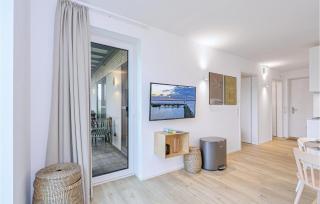 Beach Front Apartment - 4