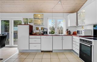 Beautiful Home In Augustenborg - Augustenborg - 4