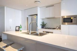 L19 Spacious Apt, Wi-Fi, Parking by Stylish Stays - Brisbane - 4