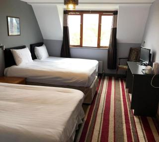 The Airman Hotel - 9