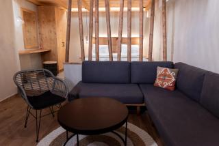 Theros by Agora Luxury Apartments in the heart of Heraklion - 8