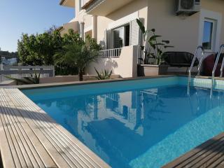 Vivenda Geminada com piscina a 10 minutos a pé da praia - Portimão - 0