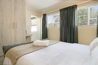 West Beach Escape #Entire house with pool - 4