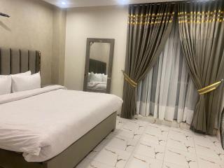 Burj Al Bahria Town Luxury Suites - Lahore - 3