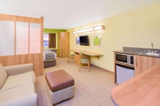Microtel Inn & Suites by Wyndham Delphos - Delphos - 1