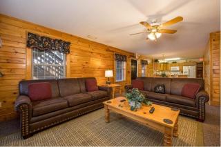 Briarstone Lodge Condo 13F - Pigeon Forge - 5