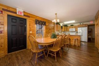 Briarstone Lodge Condo 13F - Pigeon Forge - 4